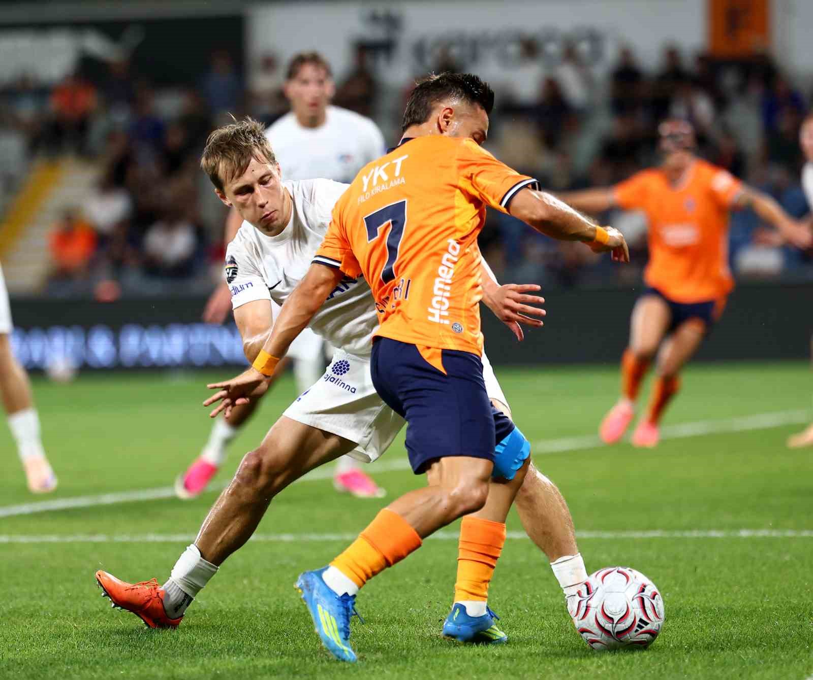 UEFA Konferans Ligi: Başakşehir: 0 - Inter Turku: 1 (İlk yarı)