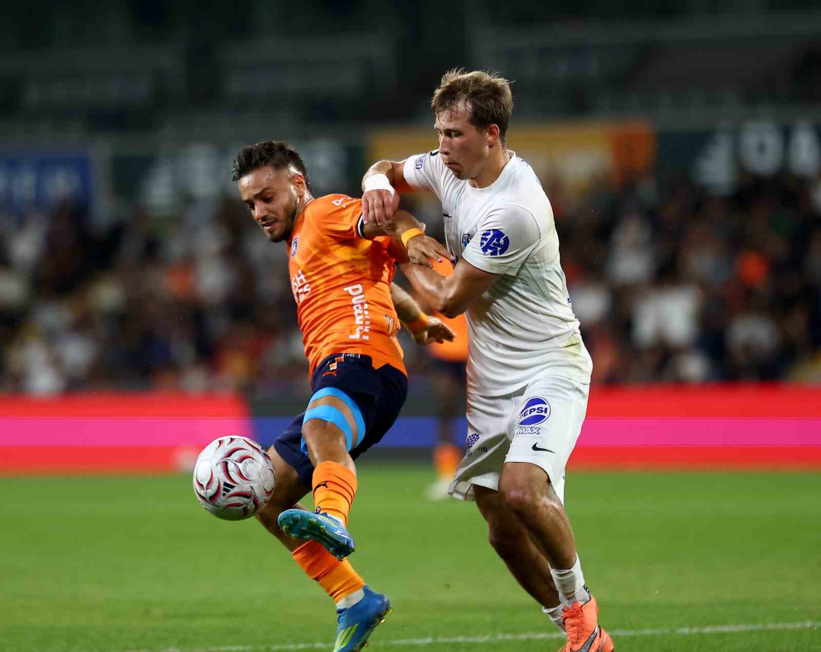 UEFA Konferans Ligi: Başakşehir: 0 - Inter Turku: 1 (İlk yarı)