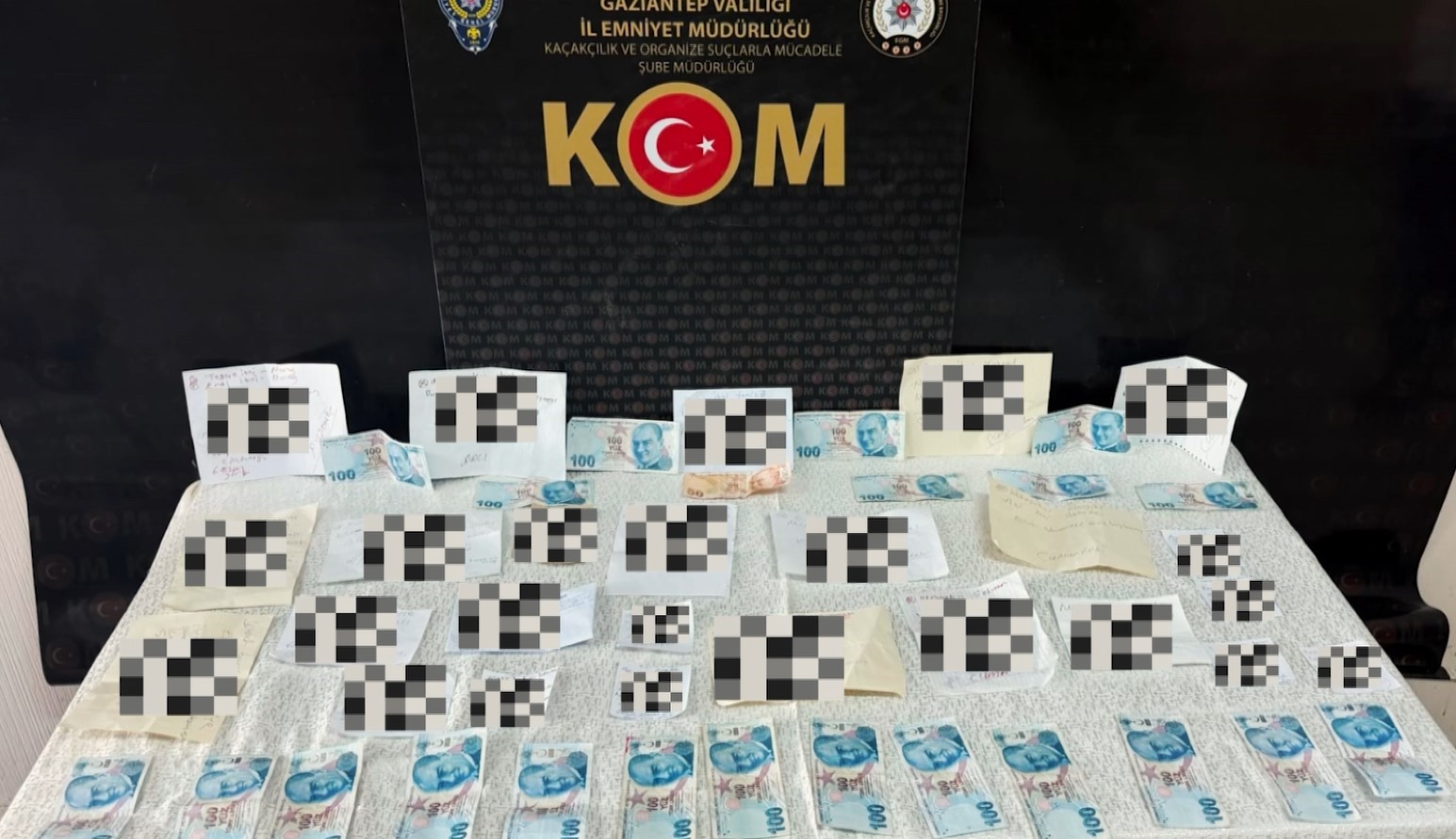 Gaziantep’te pes dedirten operasyon: Büyü ve beddua içerikli kağıtlar şoke etti