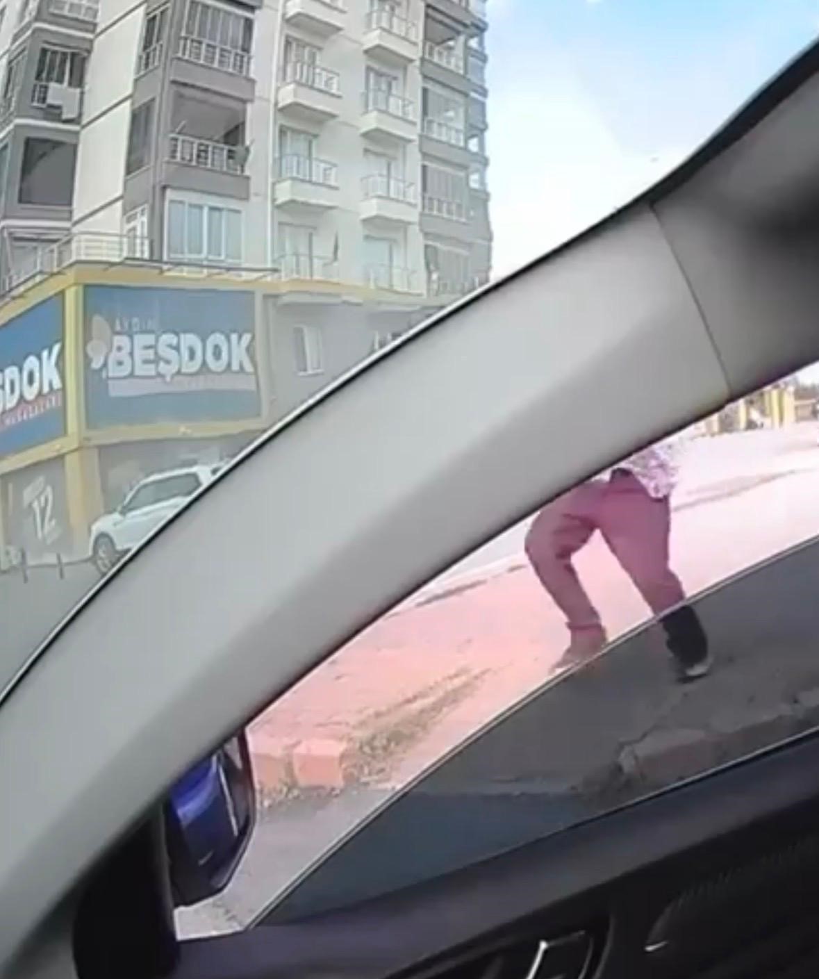 Otomobile arkadan çarptı, saldırmak için aracından indi, 337 bin TL ceza yedi